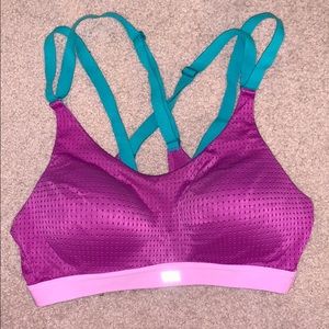 SOLD -Magenta Victoria’s Secret sports bra
